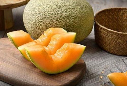 吃哈密瓜的减肥方法视频,轻松享“瘦”，夏日清爽一夏