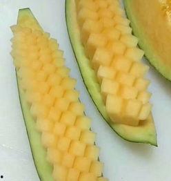 蜜瓜怎么切方便吃呢视频,美味即刻享用
