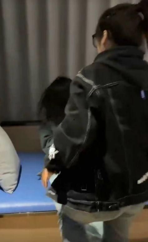 吃瓜事件女学生被打视频  第3张