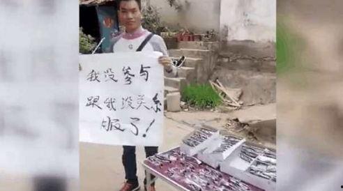 地摊吃瓜群众视频,揭秘街头热辣视频背后的故事 第2张 地摊吃瓜群众视频,揭秘街头热辣视频背后的故事 第2张